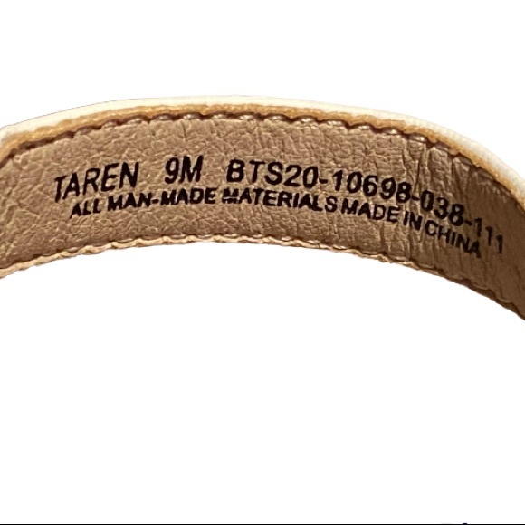 NWT BareTraps Wedges - Picture 4 of 5